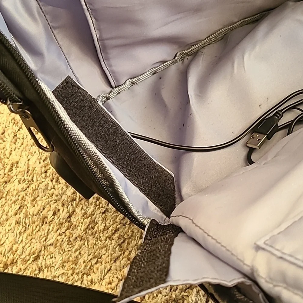Anit-Theft Backpack With Charging Port